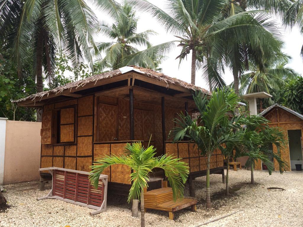 Luzmin Bh - Cottages And Bungalows Oslob Room photo