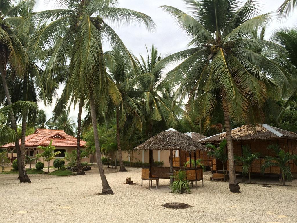 Luzmin Bh - Cottages And Bungalows Oslob Room photo