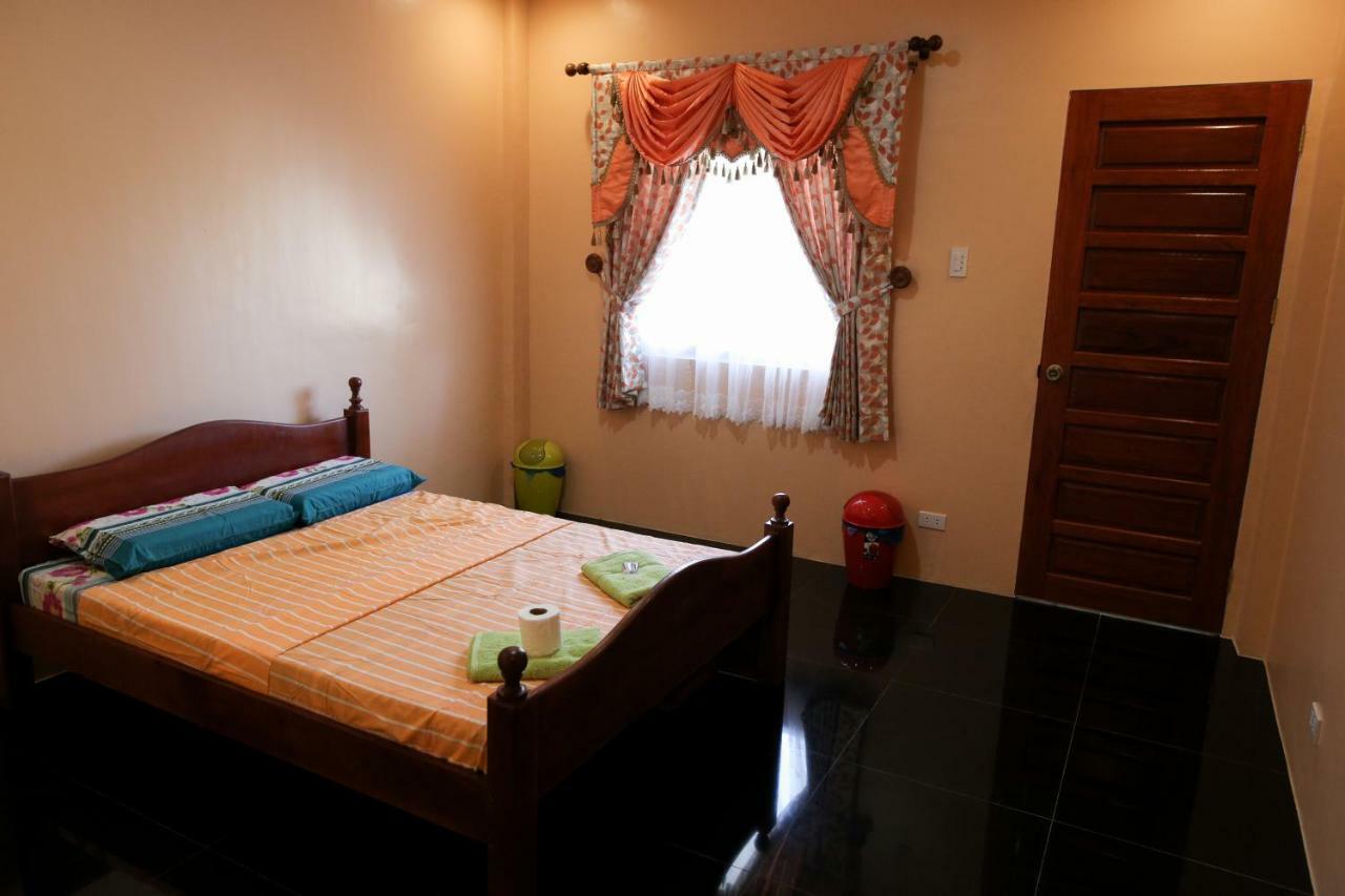 Luzmin Bh - Cottages And Bungalows Oslob Room photo